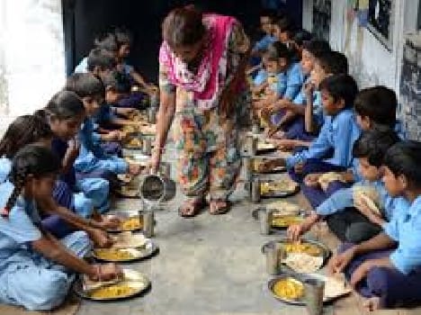 mid day meal cook when school closed also